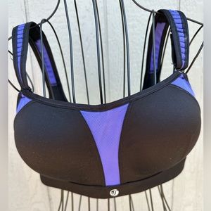 Soma Back Closure Sports Bra